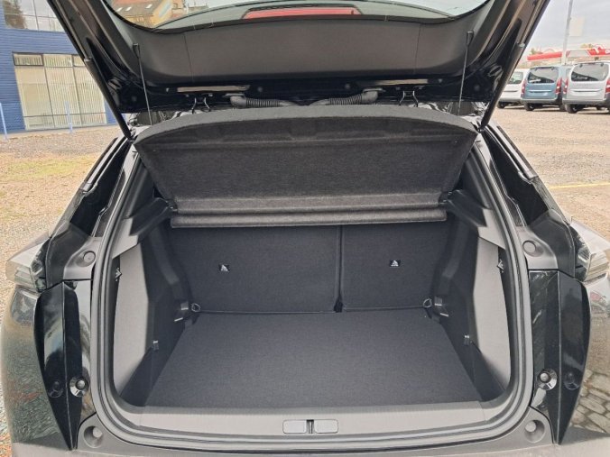 Peugeot 2008, Peugeot 2008 2008 ALLURE PureTech 130 S&amp, barva černá