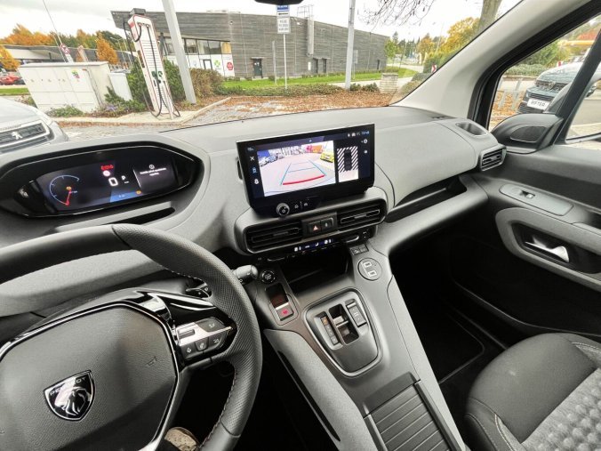 Peugeot Rifter, Peugeot Rifter GT BlueHDi 130 S&S EAT8, barva modrá