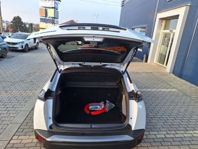Peugeot 2008, Peugeot 2008 ALLURE Elmotor 115 kW/156 k (B, barva bílá