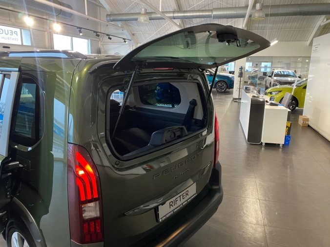 Peugeot Rifter, Peugeot Rifter LONG GT BlueHDi 130 EAT8 - 7MÍST - 7723, barva zelená