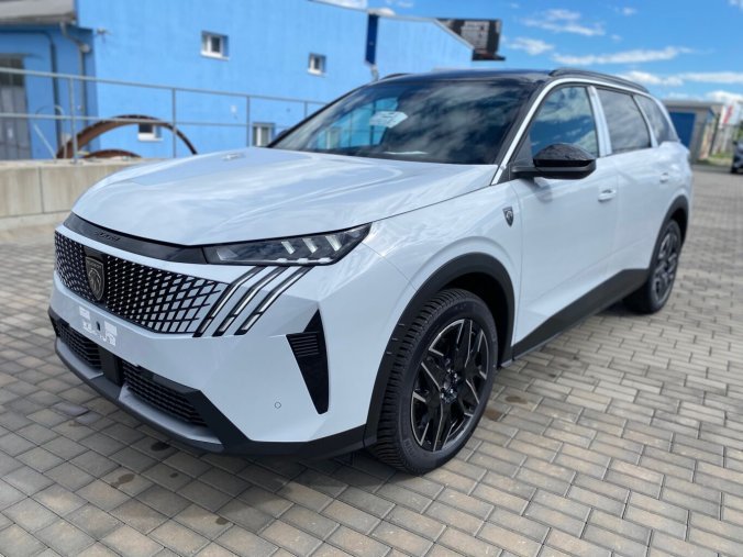Peugeot 5008, Peugeot 5008 GT Hybrid 145 e-DCS6 - CELOROČNÍ PNEU - 2461, barva modrá