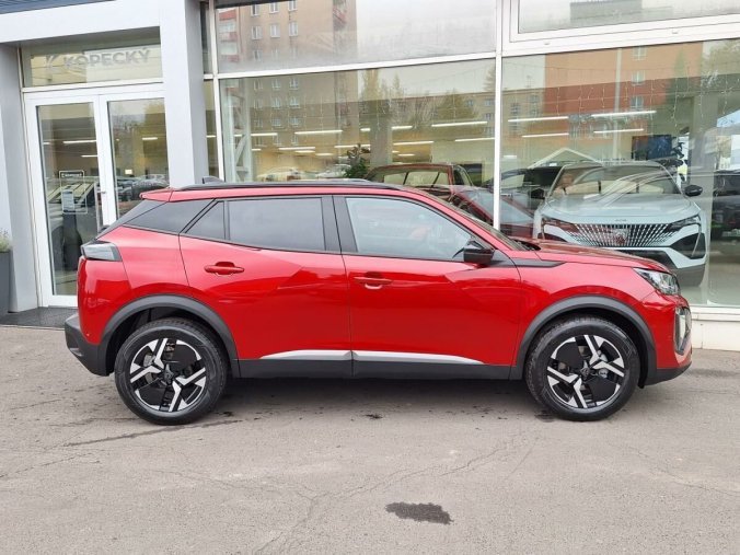 Peugeot 2008, Peugeot 2008 ALLURE Hybrid 136 e-DCS6, barva červená