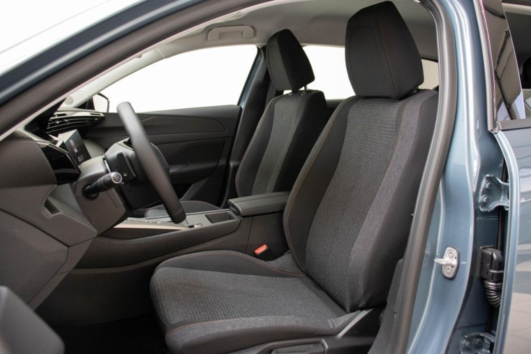 Peugeot 308, Peugeot 308 SW STYLE BlueHDi 130 EAT8, barva modrá