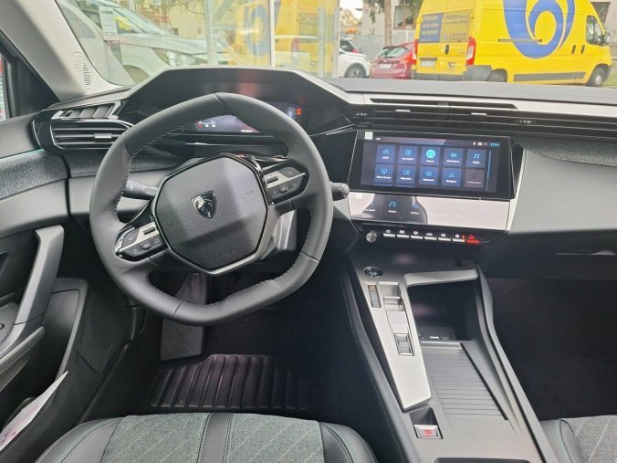 Peugeot 408, Peugeot 408 ALLURE Hybrid 145 e-DCS6, barva bílá