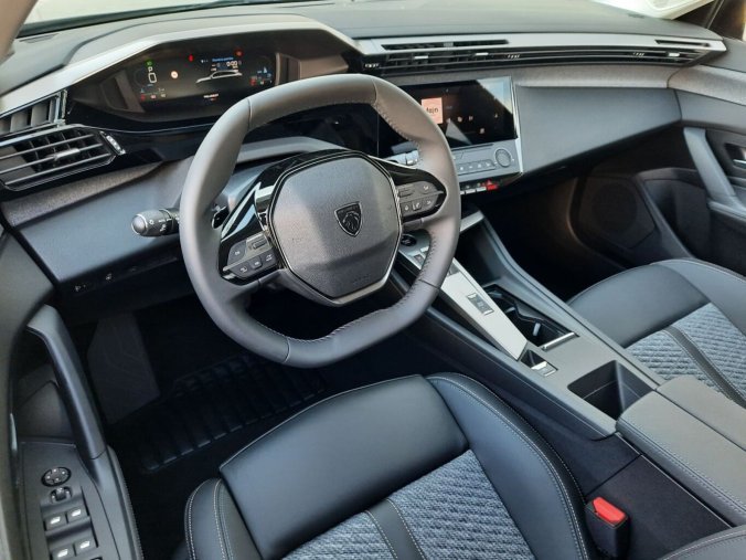 Peugeot 308, Peugeot 308 SW ALLURE 1.5 BHDi 130k EAT8, barva šedá