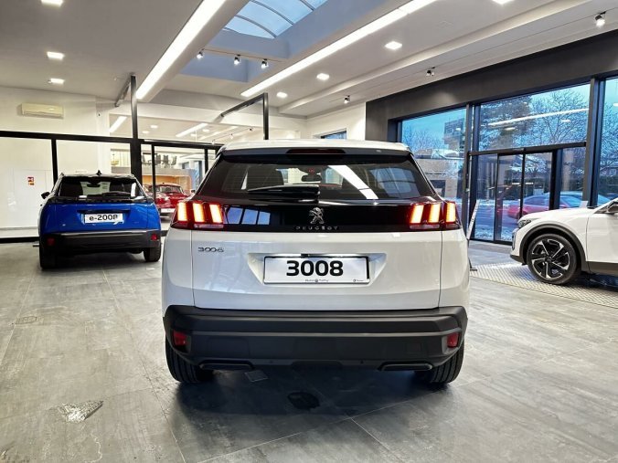 Peugeot 3008, Peugeot 3008 ACTIVE PACK HYBRID 136 e-DCS6, barva bílá