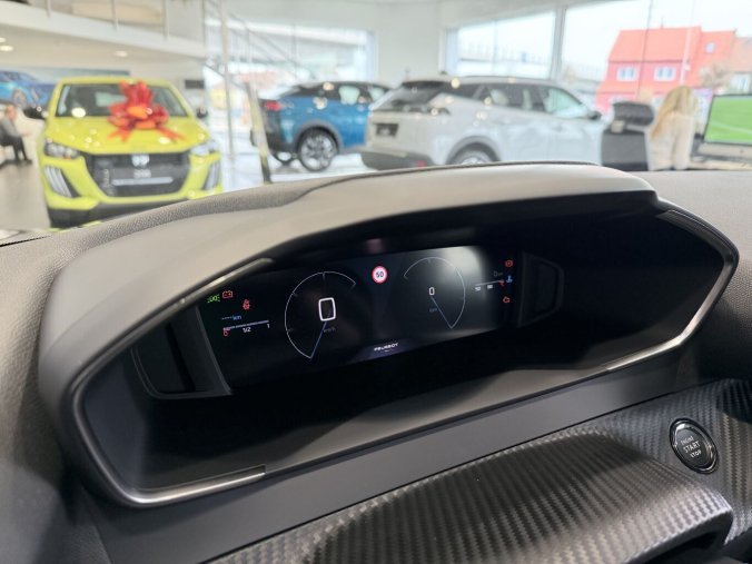 Peugeot 208, Peugeot 208 ALLURE, 100k, Paket Access, barva šedá