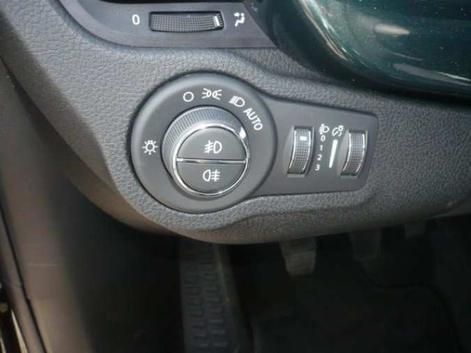 Fiat 500X, 1.0 Firefly 120k city cross, barva zelená