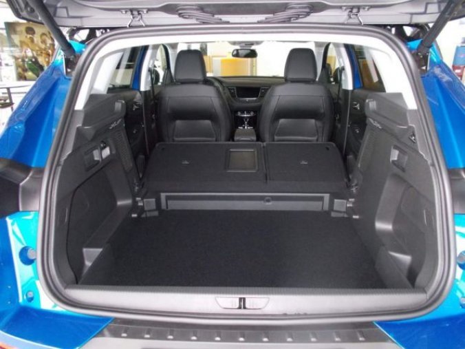 Opel Grandland X, Ultimate F 1.6 XHT S/S (133kW/, barva modrá