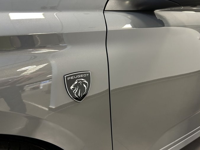 Peugeot 308, Peugeot 308 SW GT Hybrid 145 e-DCS6, barva šedá