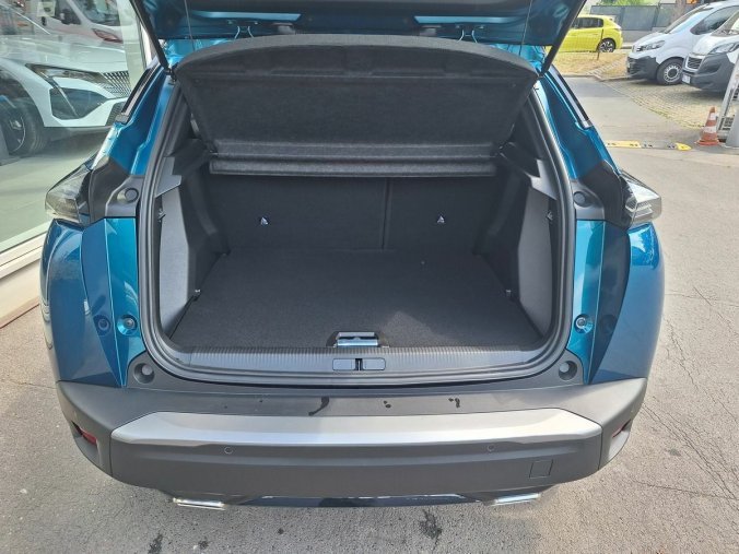 Peugeot 2008, Peugeot 2008 GT Hybrid 145 e-DCS6, barva modrá