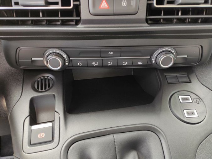 Peugeot Rifter, Peugeot Rifter ALLURE 1.5HDI 100k MAN6 N1, barva bílá