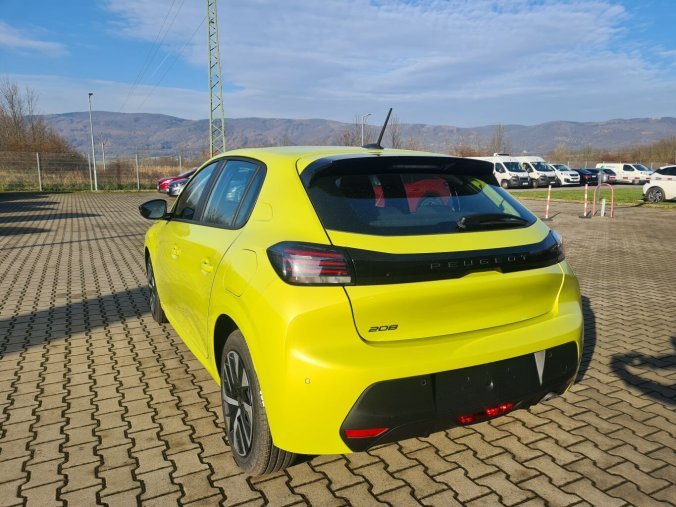 Peugeot 208, Peugeot 208 208 STYLE PureTech 100 S&S MAN6, barva žlutá