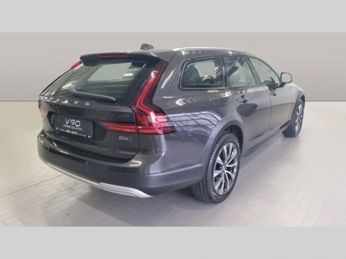 Volvo V90, B4 2.0L 197+14 HP AT8 AWD CROS, barva šedá