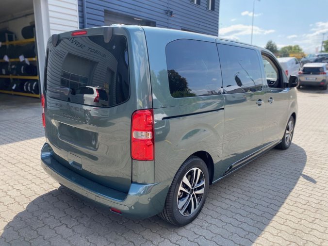 Peugeot Traveller, Peugeot Traveller Allure 2.0BlueHdi EAT8 - WEBASTO, TAŽNÉ, VIP PACK 7MÍST - 1851, barva zelená