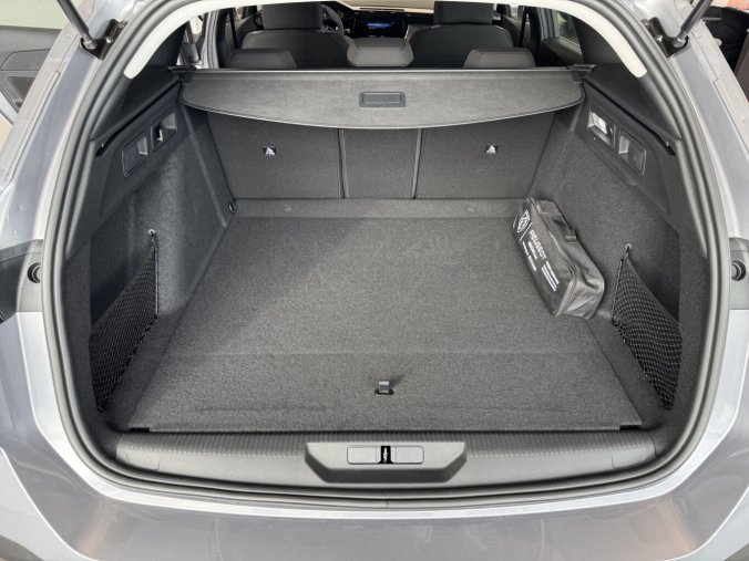 Peugeot 308, Peugeot 308 SW ACTIVE, 130 koní, manuál, barva šedá