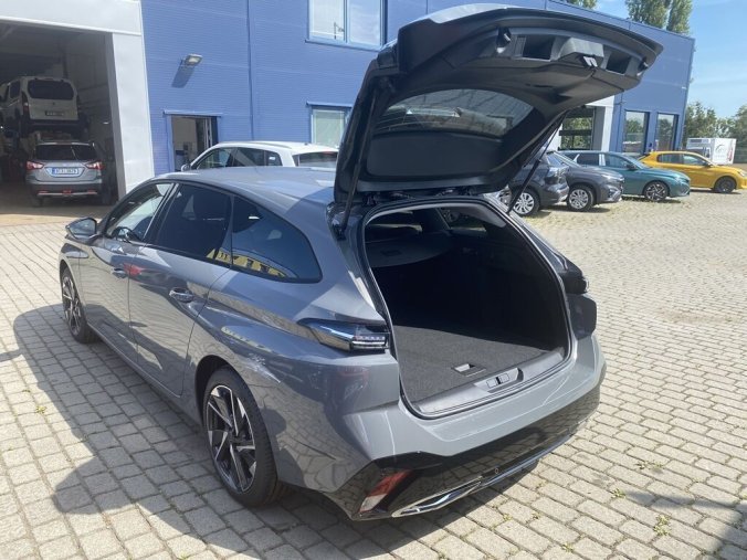 Peugeot 308, Peugeot 308 SW ALLURE Hybrid 145 e-DCS6, barva šedá