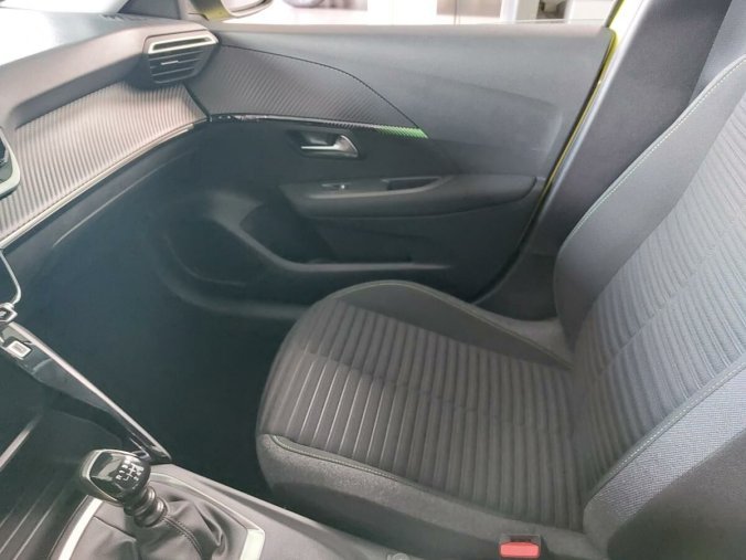 Peugeot 208, Peugeot 208 ACTIVE 1.2 PureTech 100k MAN6, barva zelená