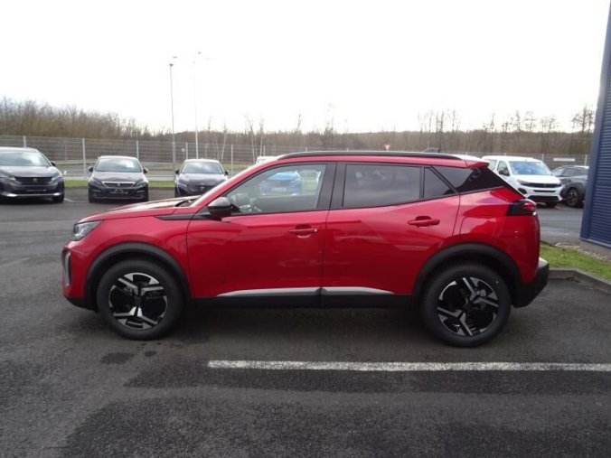 Peugeot 2008, Peugeot 2008 ALLURE Hybrid 145k e-DCS6, barva červená