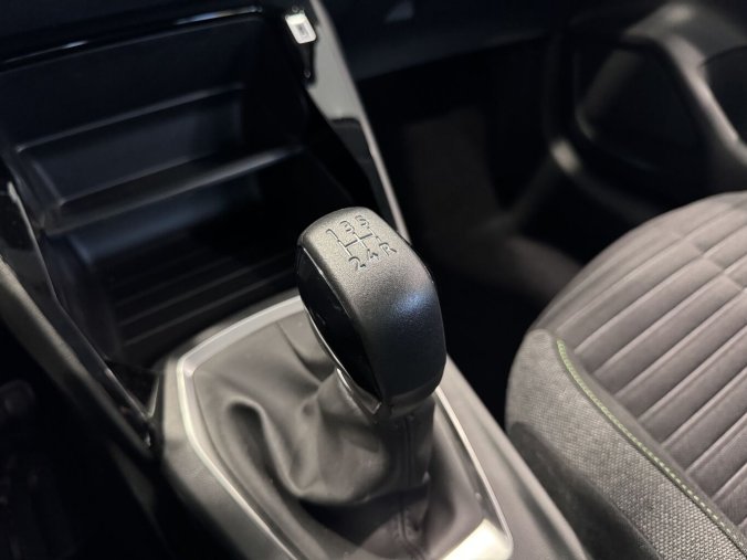 Peugeot 208, Peugeot 208 STYLE, 75 koní, Manuál, barva šedá