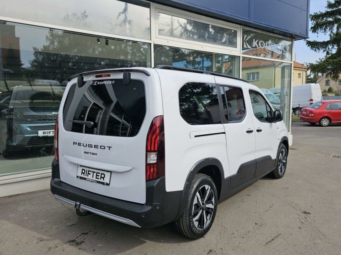 Peugeot Rifter, Peugeot Rifter LONG GT 1.5 BHDi 130k EAT8, barva bílá