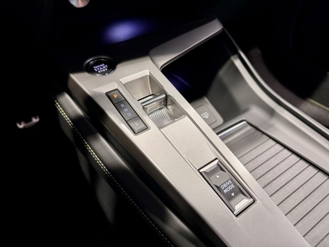 Peugeot 408, Peugeot 408 GT Hybrid, Visiopark 3, Panorama, barva šedá