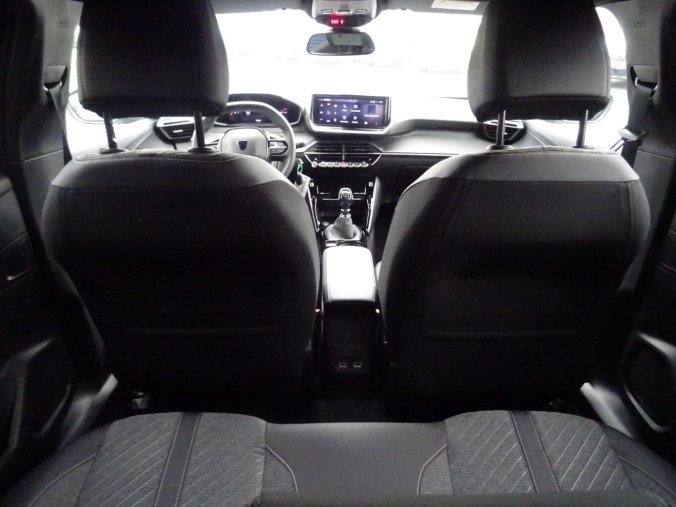 Peugeot 2008, Peugeot 2008 ALLURE PureTech 100k MAN6, barva černá