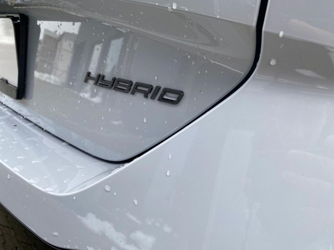 Peugeot 308, Peugeot 308 SW ALLURE Hybrid NOVINKA, barva bílá