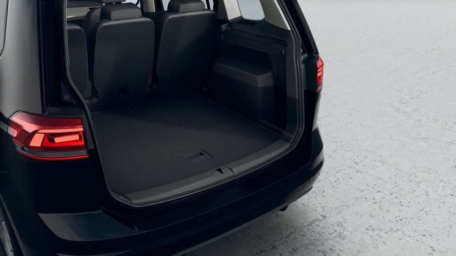 Volkswagen Touran, Touran 1,5 TSI EVO2 6G, barva černá