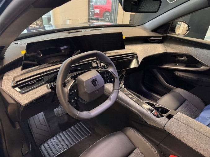 Peugeot 5008, Peugeot 5008 1,2 ALLURE Hybrid 145 e-DCS6, barva modrá