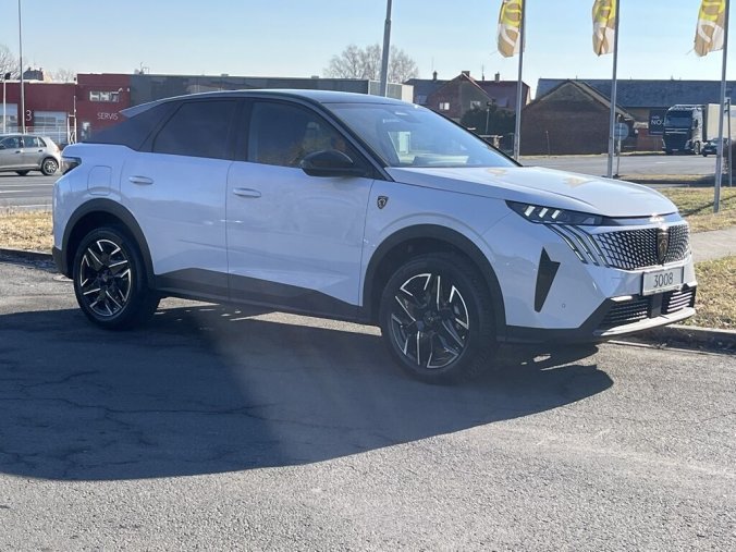 Peugeot 3008, Peugeot 3008 GT Hybrid 136 e-DCS6, barva bílá