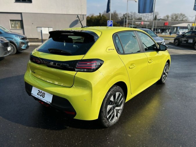 Peugeot 208, Peugeot 208 e - 208 Elektromotor 100 kW, barva žlutá
