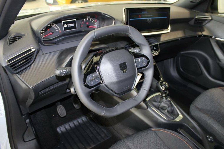 Peugeot 2008, Peugeot 2008 STYLE PureTech 100 S&S MAN6, barva bílá