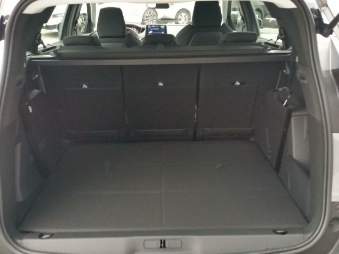 Peugeot 5008, Peugeot 5008 1,2 Active Pack  PureTech 130k MAN6, barva šedá
