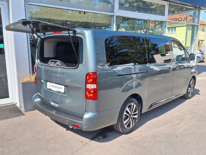 Peugeot Traveller, Peugeot Traveller ALLURE Long 2.2 BHDi 180k EAT8, barva šedá