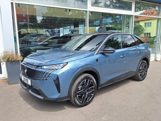 Peugeot 3008, Peugeot 3008 GT Hybrid 145 e-DCS6, barva modrá