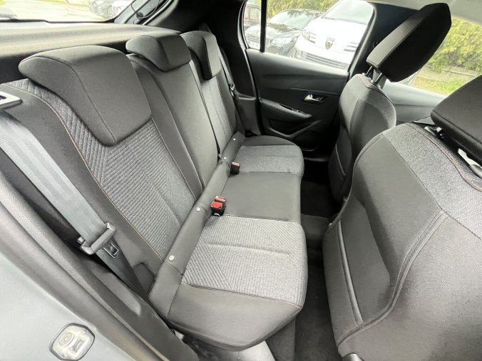 Peugeot 208, Peugeot 208 STYLE PureTech 100k MAN6, barva šedá