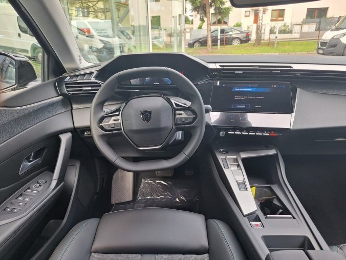 Peugeot 408, Peugeot 408 ALLURE Hybrid 145 e-DCS6, barva šedá