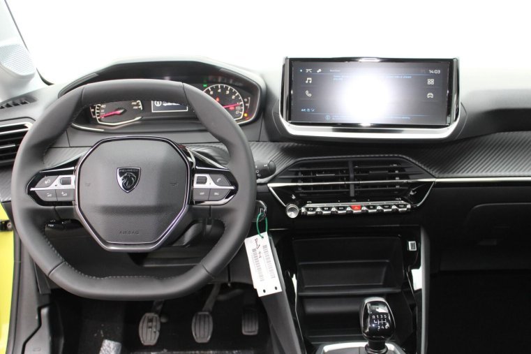 Peugeot 208, Peugeot 208 STYLE Turbo 100 MAN6, barva žlutá