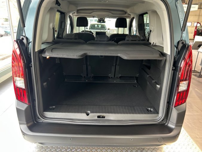 Peugeot Rifter, Peugeot Rifter ALLURE BlueHDi 100 S&S MAN6, barva modrá