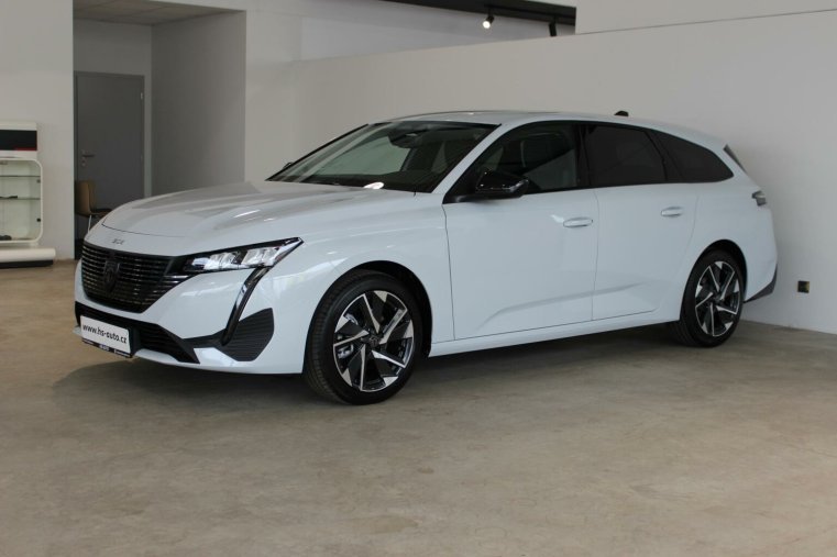 Peugeot 308, Peugeot 308 SW ALLURE Hybrid 136 e-DCS6, barva bílá
