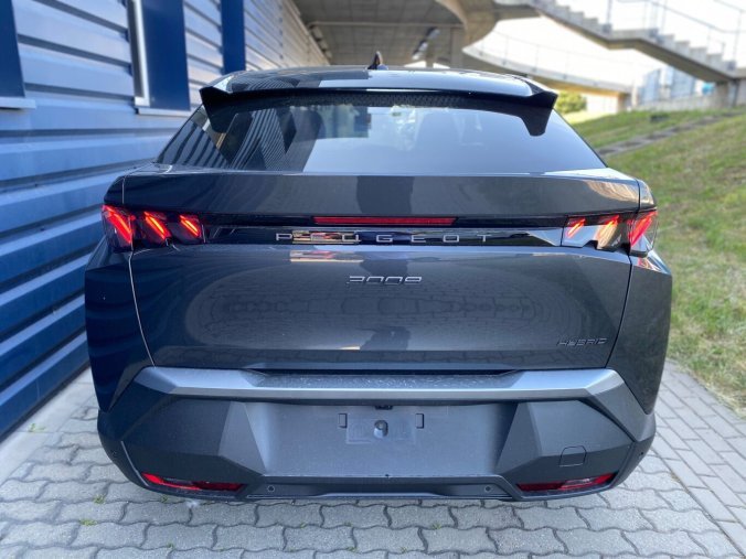 Peugeot 3008, Peugeot 3008  GT Hybrid 145 e-DCS6, TAŽNÉ - 7538, barva šedá