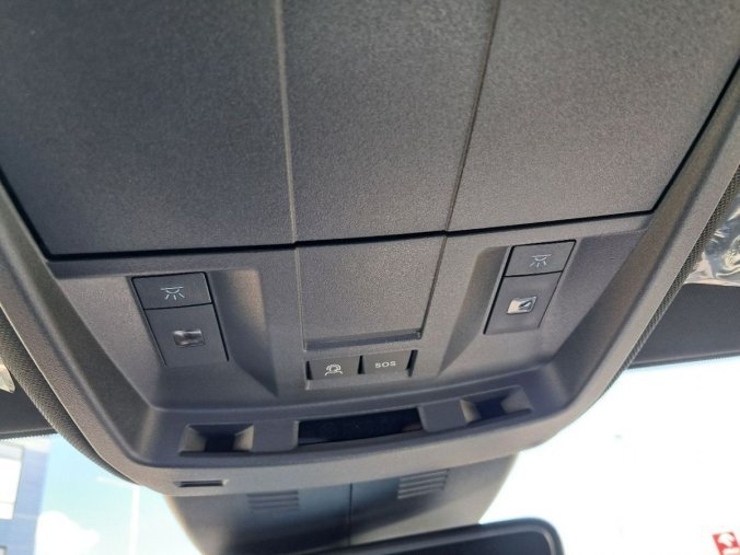 Peugeot 3008, Peugeot 3008 3008 ALLURE Hybrid 145 e-DCS6, barva šedá