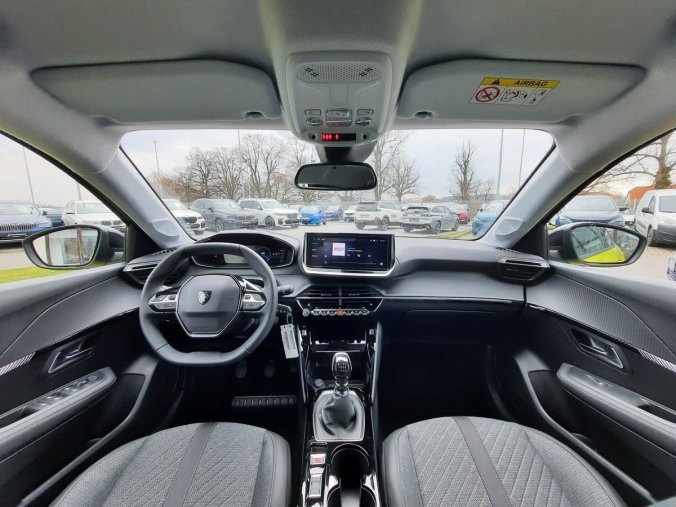 Peugeot 208, Peugeot 208 STYLE 1,2 TURBO 100k M6, barva žlutá