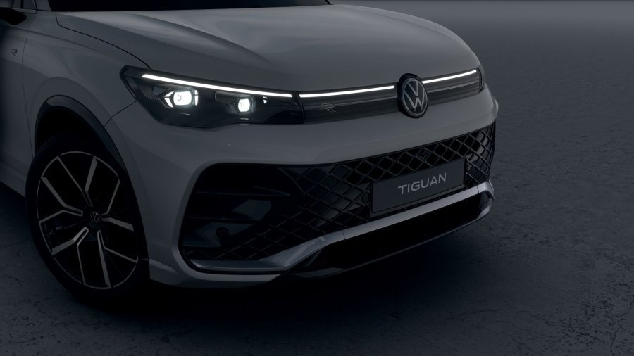 Volkswagen Tiguan, Tiguan R-Line 1,5 eTSI 110 kW mHEV, barva bílá
