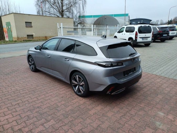 Peugeot 308, Peugeot 308 SW Allure BlueHDi 7 let zár., barva šedá