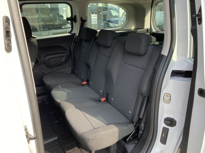 Peugeot Rifter, Peugeot Rifter LONG ACTIVE 1.5 BHDi 100k MAN6, barva bílá