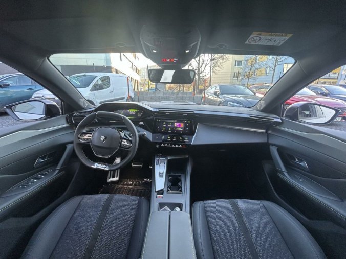 Peugeot 308, Peugeot 308 SW GT Hybrid 145 e-DCS6, barva bílá