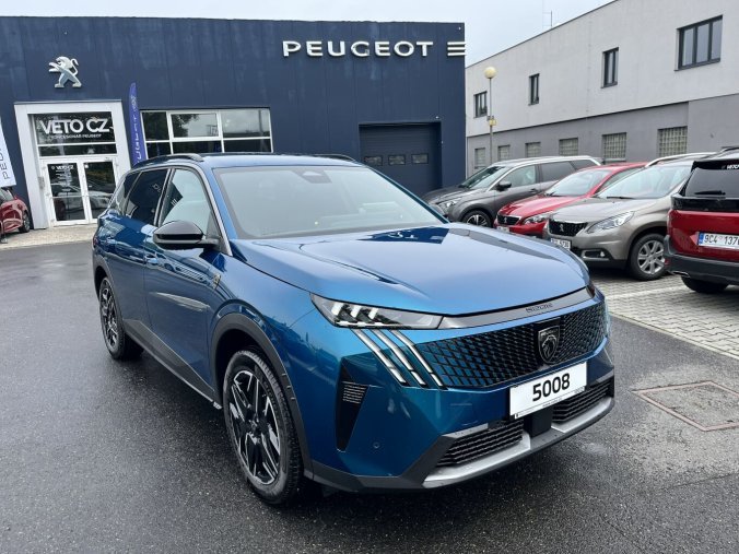 Peugeot 5008, Peugeot 5008 GT Hybrid 145 e-DCS6, barva modrá