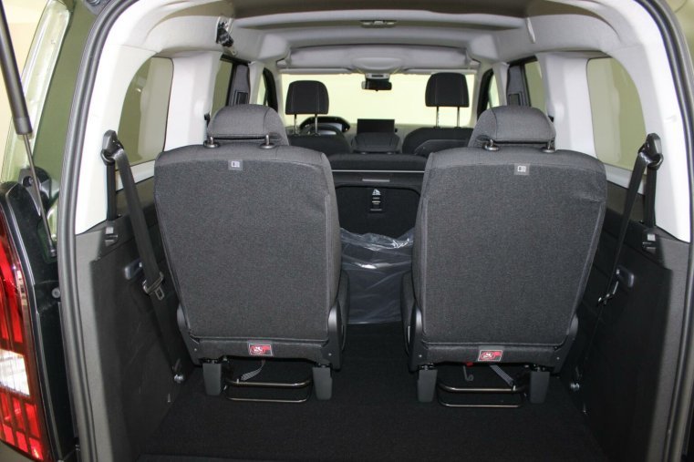 Peugeot Rifter, Peugeot Rifter LONG GT BlueHDi 130 S&S EAT8, barva zelená